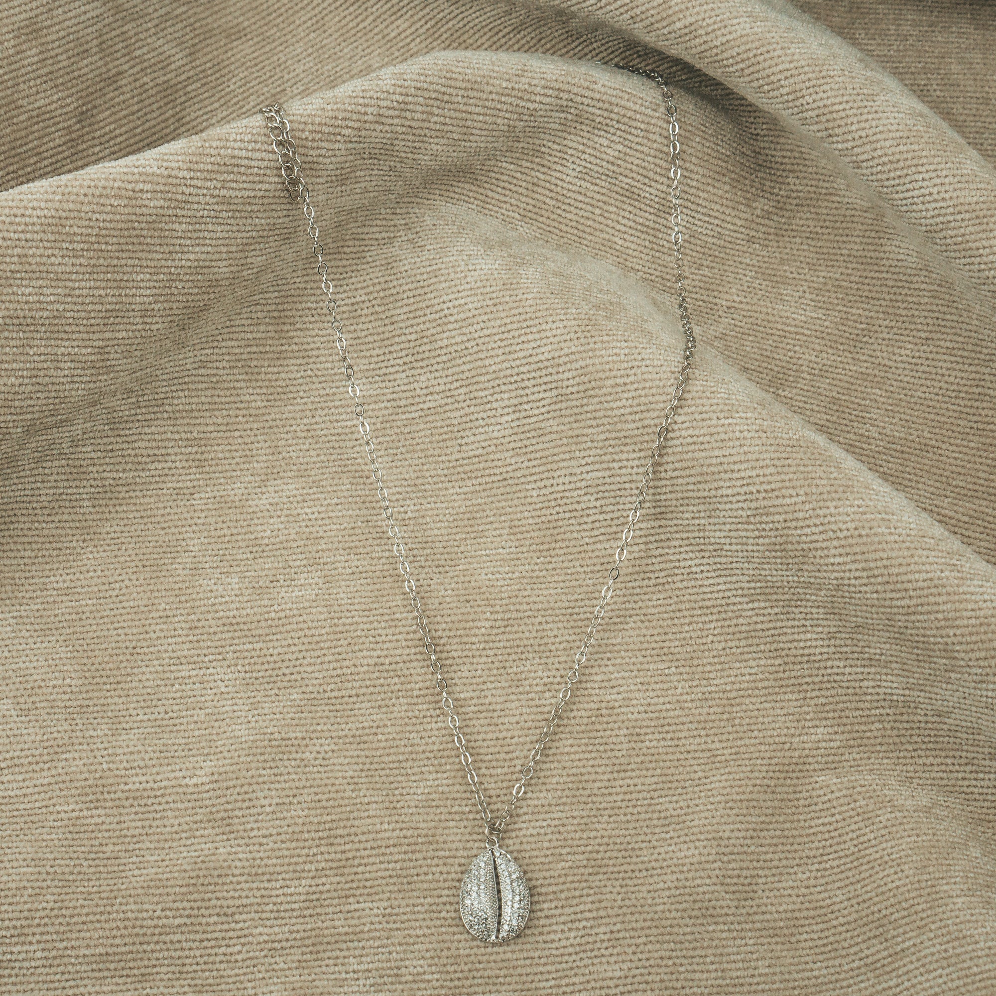 Shell Necklace Silver