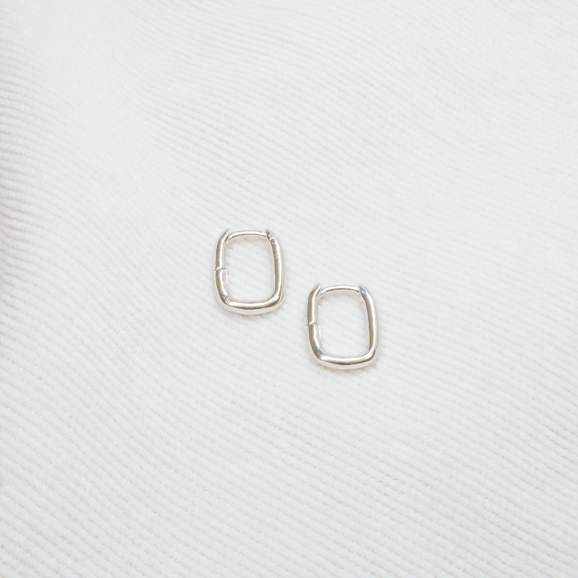 Basic Earring Silver