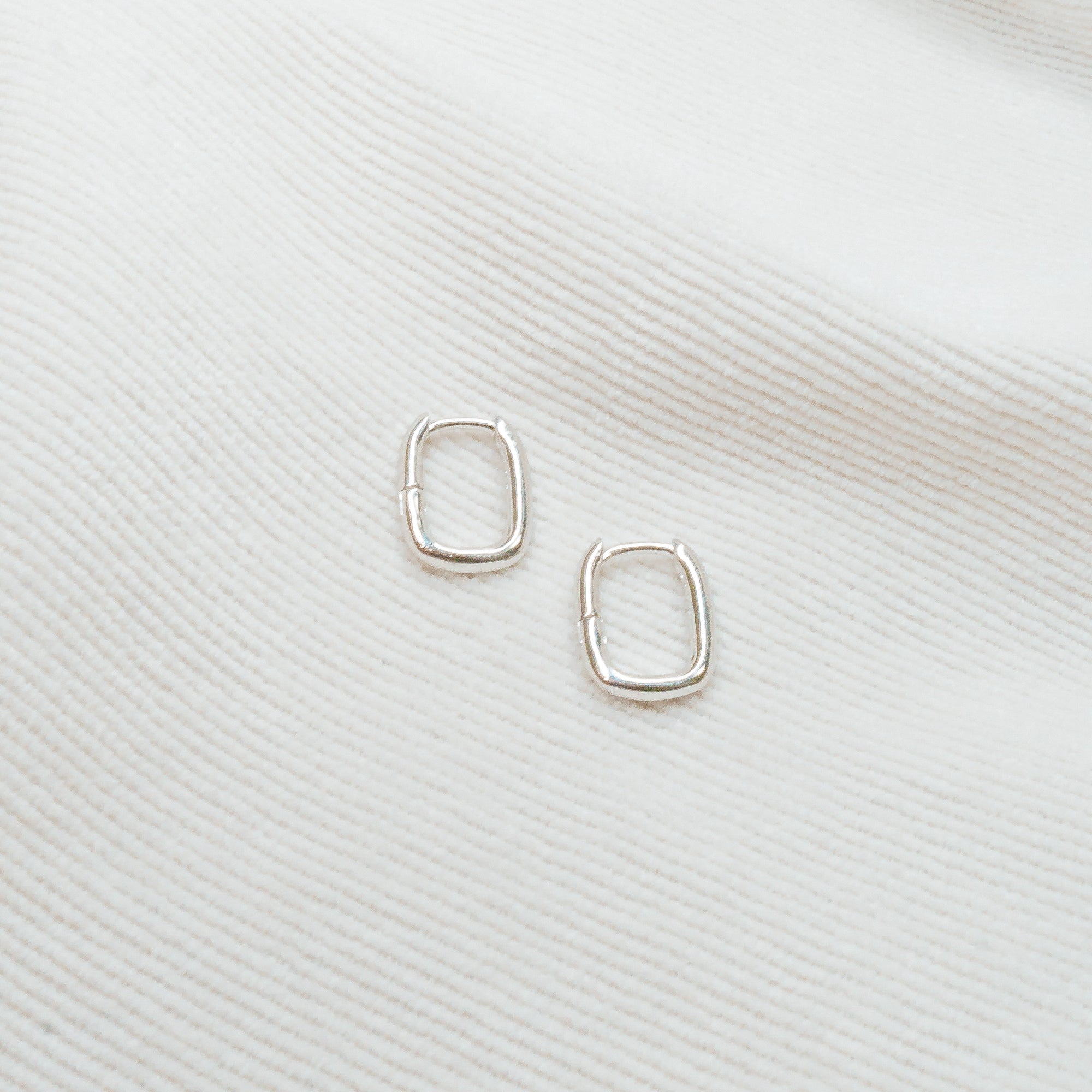 Basic Earring Silver