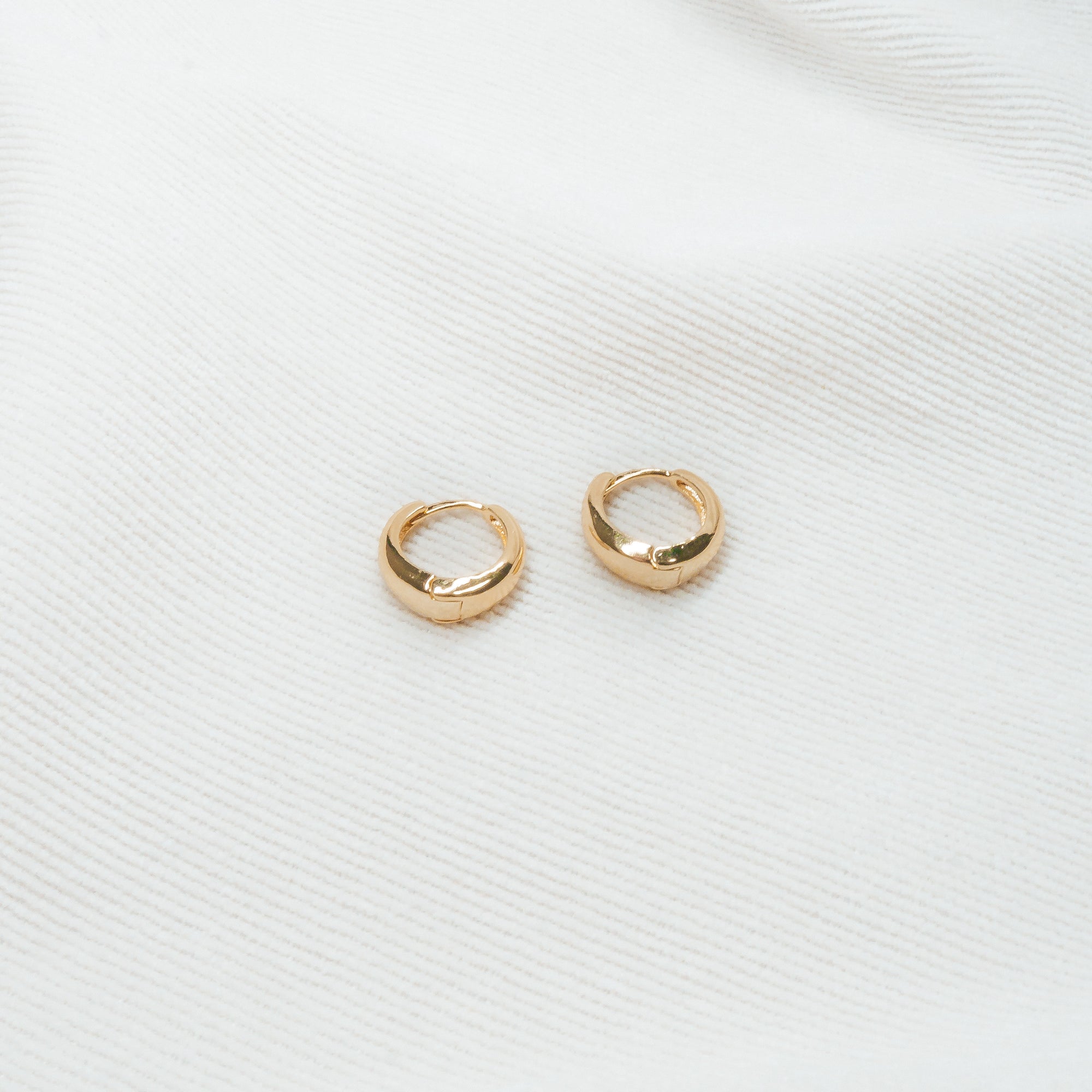 Loop Earring Gold