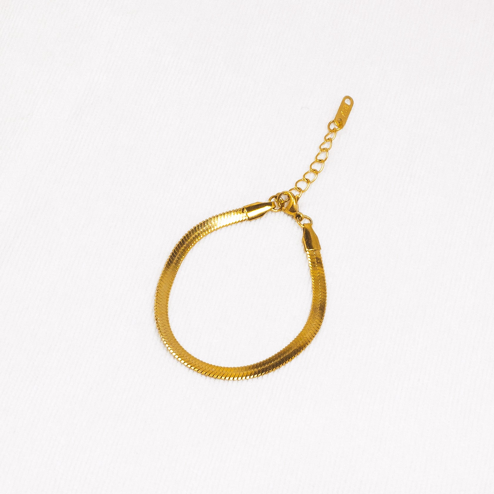 Flat Bracelet Gold