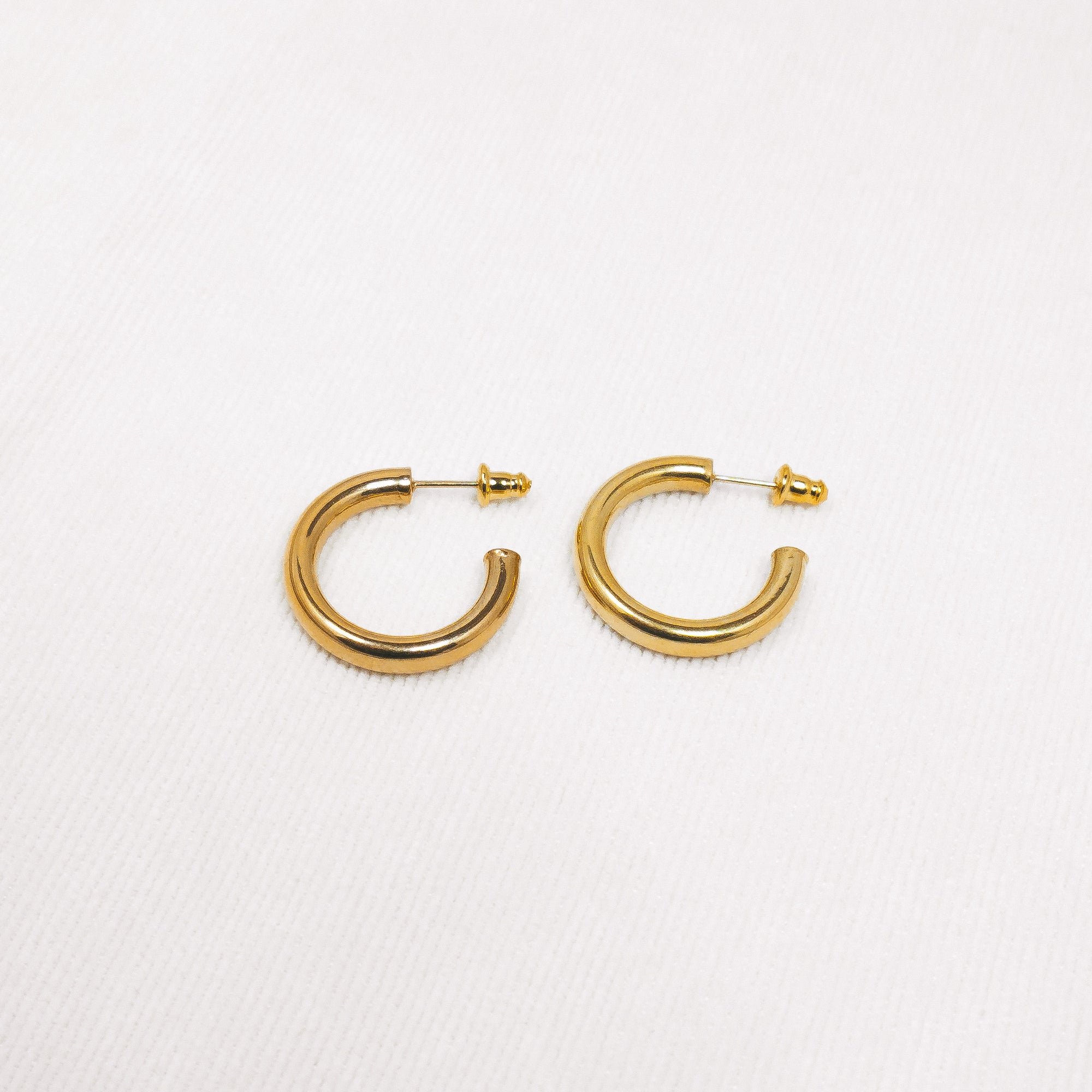 Basic Hoops Earrings Gold