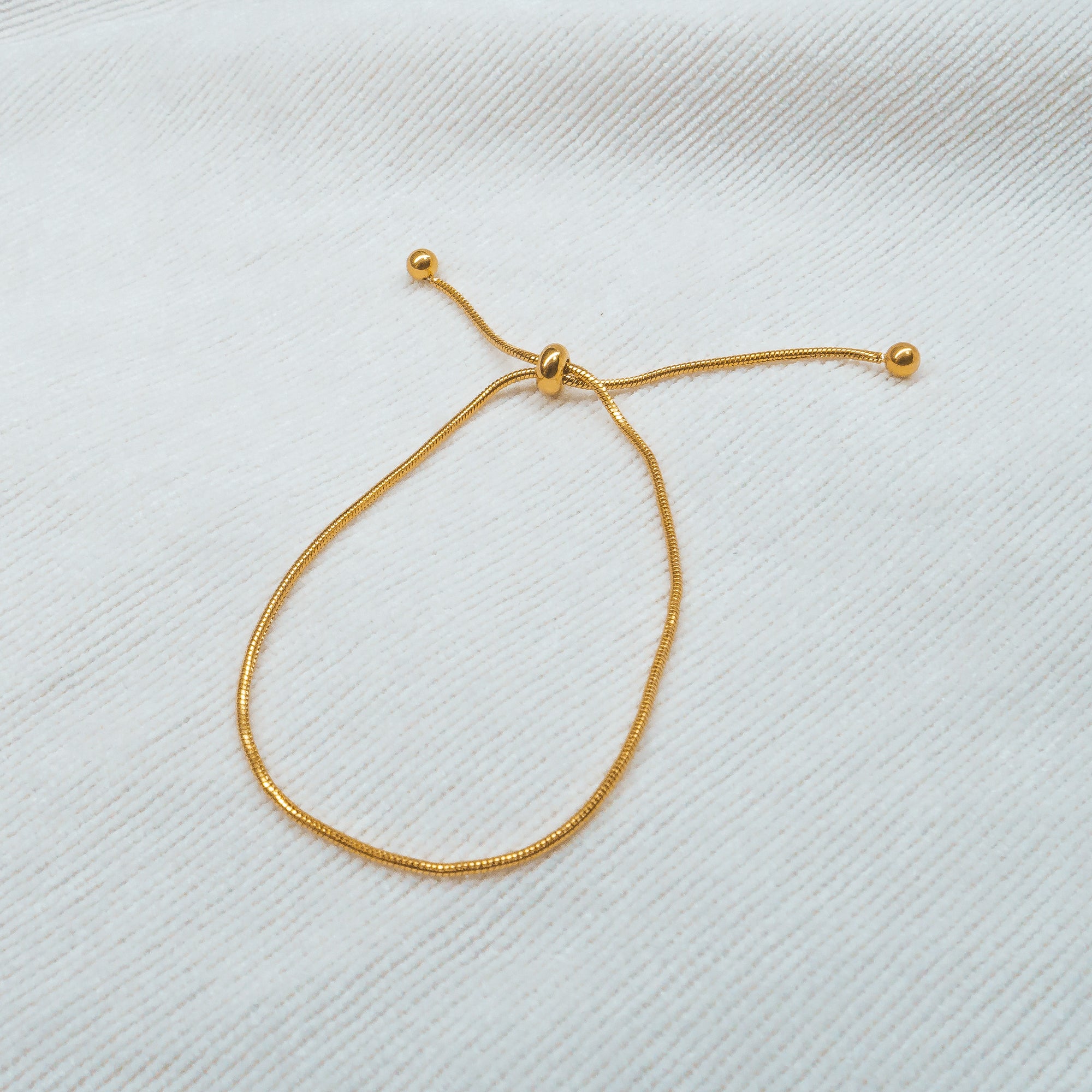 Basic Bracelet Gold